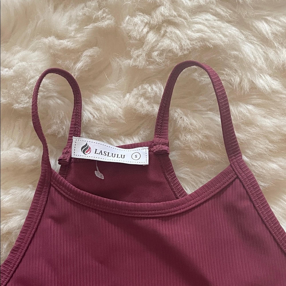 Laslulu workout Maroon Crop Top stretchy size small s - Picture 2 of 4